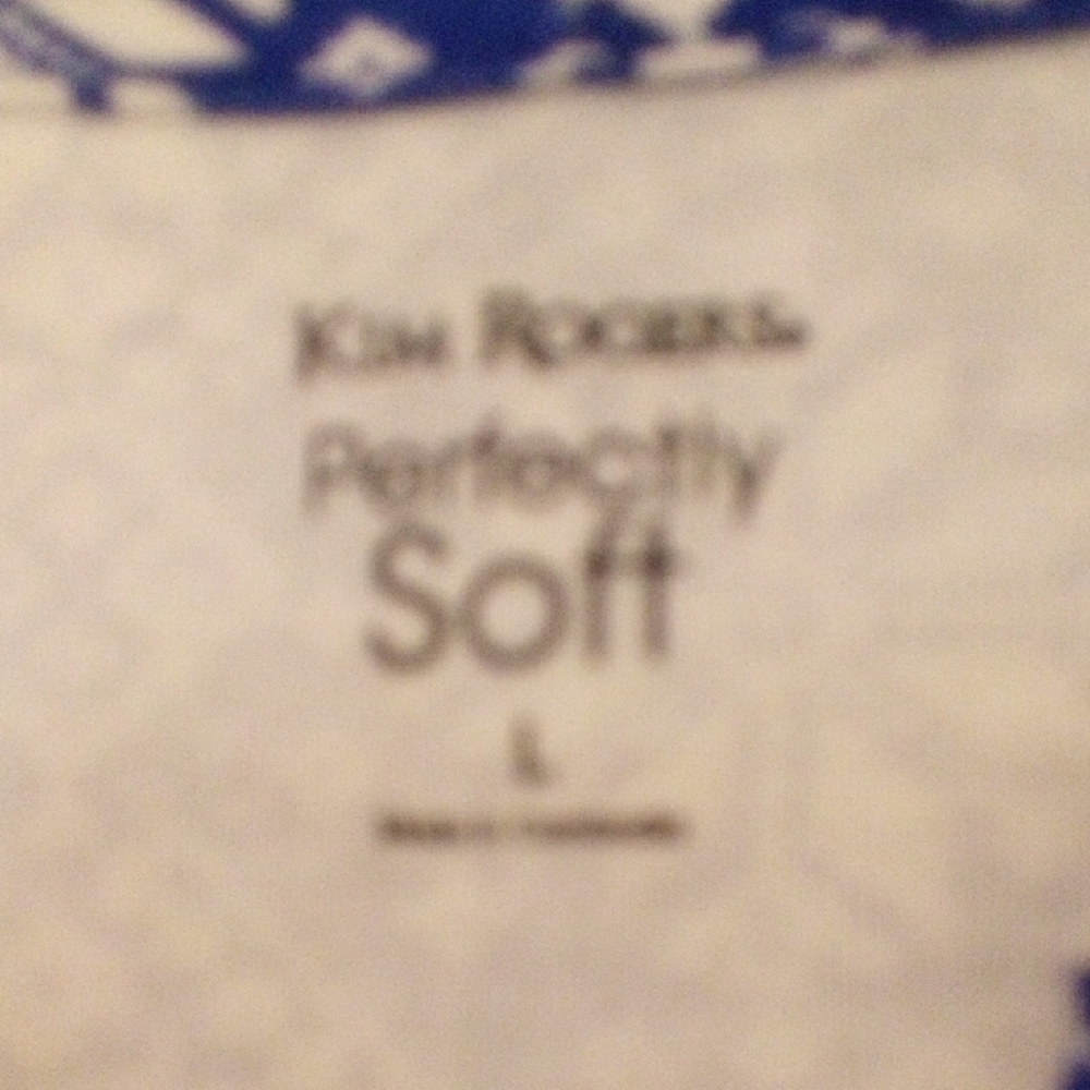 NWT Kim Rogers Blouse  -  Perfectly Soft - Picture 2 of 6